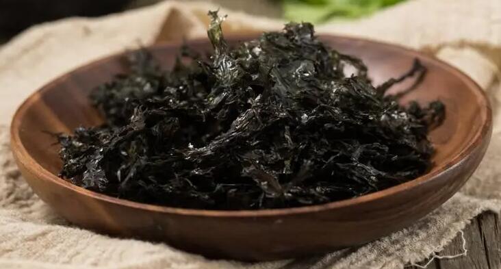 干紫菜是紫色的，炖汤后却变成了绿色，这是买到假紫菜了吗