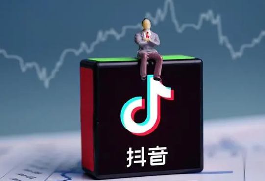 抖音现在的电商也是很火的，很多用户都会在上面开通抖音月付，那么开通抖音月付会影响征信吗？用户可以在抖音开通抖音月付，抖音月付会上征信，会在征信上留下痕迹，用户一旦消费使用，就会在征信上留下信贷明细记录，按时还款，对征信的影响就是正面的。